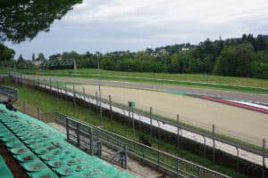 imola-grandstand-e-(1)