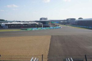 view grandstand right